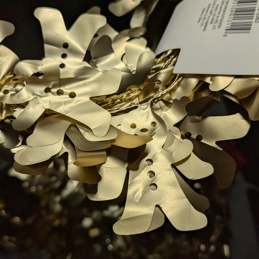 4 Gingerbread Men Gold Foil Garland 4 Strands